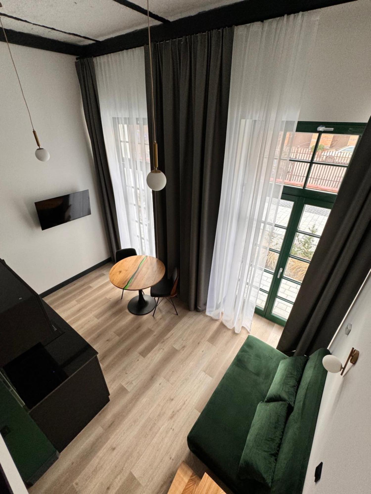 Apartamenty Biblio Lodź Bagian luar foto