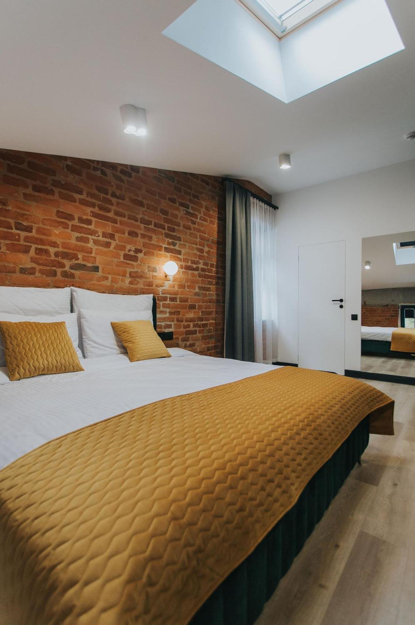 Apartamenty Biblio Lodź Bagian luar foto