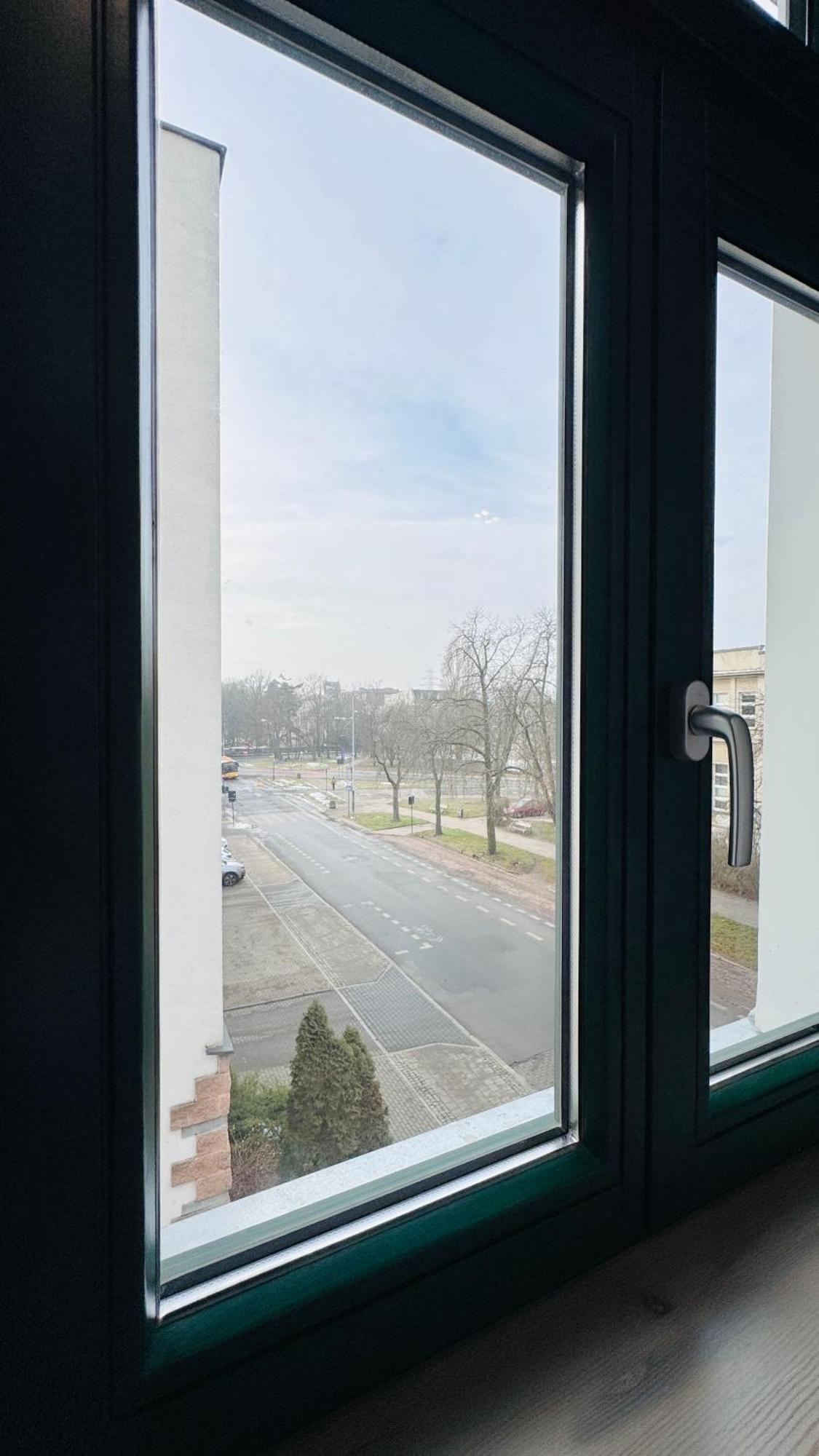 Apartamenty Biblio Lodź Bagian luar foto